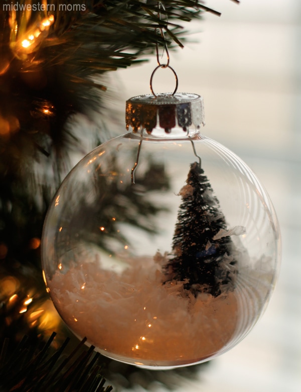 Handmade Christmas Tree Ornaments – A Simple Tutorial
