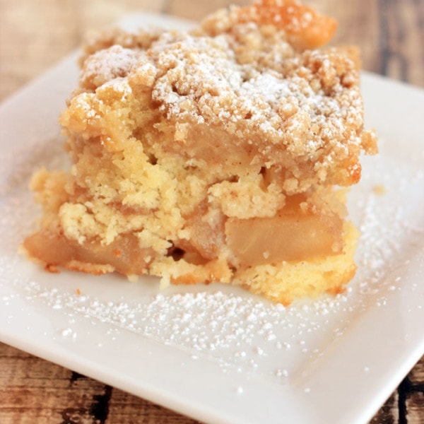 Delicious Apple Pie Cake