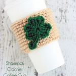 A Simple and free Shamrock Crochet Coffee Cup Cozy Pattern! Great way to show your Luck of the Irish on St. Patrick's Day!