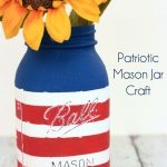 Patriotic Mason Jar Craft perfect for Memorial Day or the 4th of July! Fun way to help decorate your house!