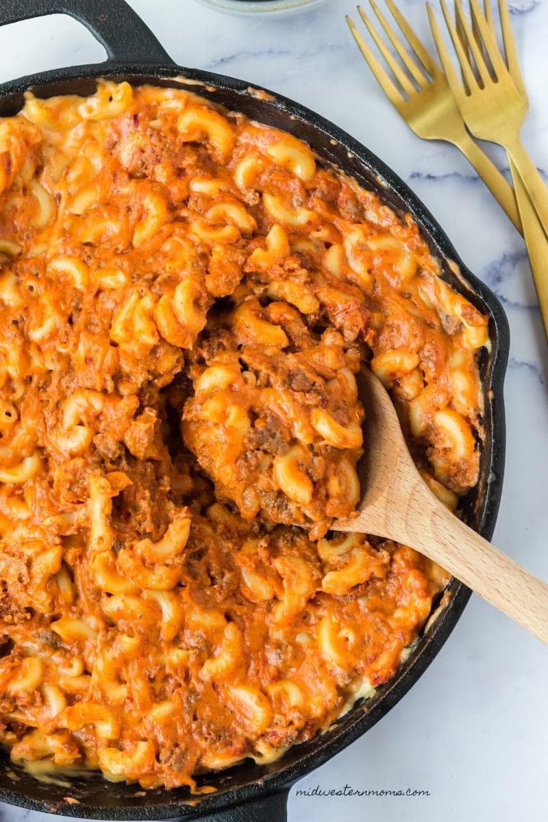 sloppy joe mac and cheese in a cast iron skillet